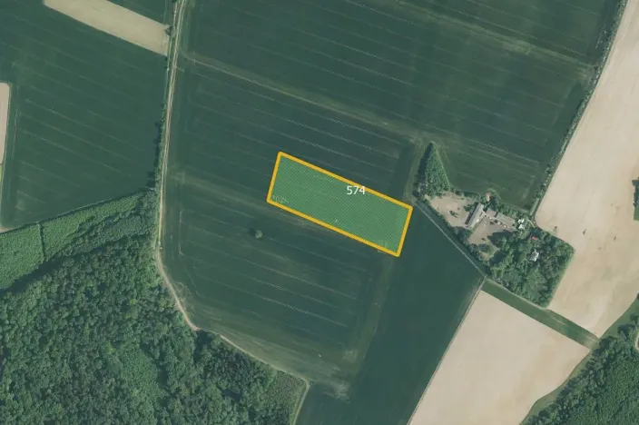 Prodej pole, Čechy, 41619 m2