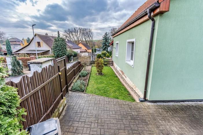 Prodej rodinného domu, Polerady, 130 m2