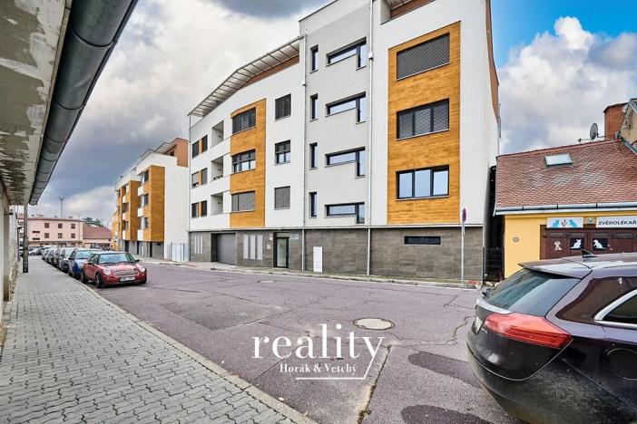 Pronájem bytu 2+kk, Znojmo, Tovární, 50 m2