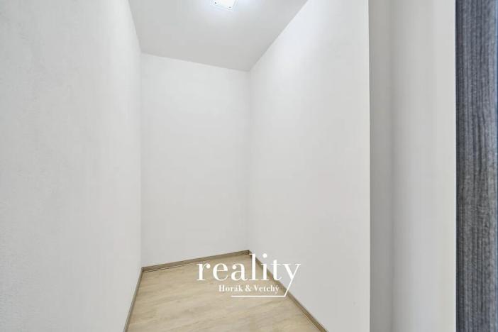 Pronájem bytu 2+kk, Znojmo, Tovární, 50 m2