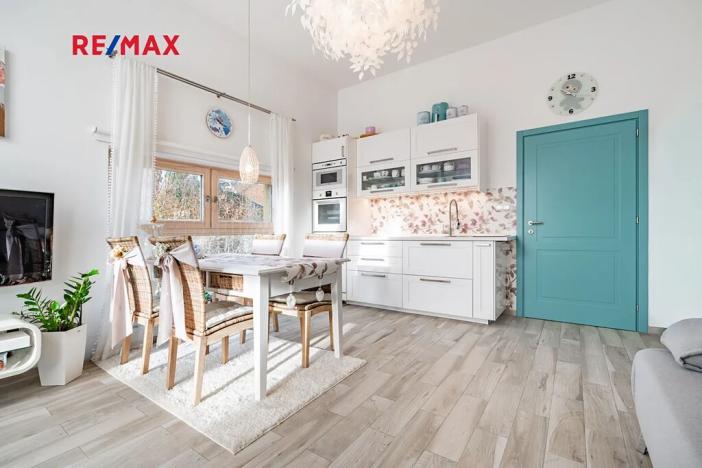 Prodej bytu 1+kk, Tuchoměřice, Ke Kovárně, 53 m2