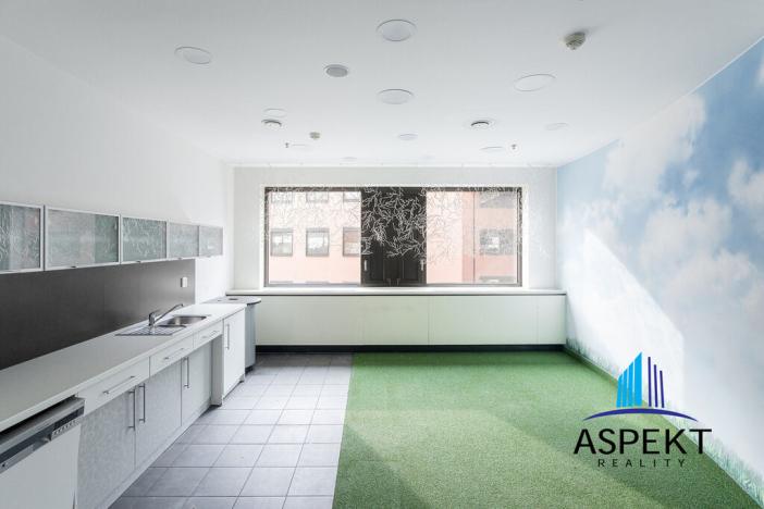 Pronájem kanceláře, Praha - Chodov, Líbalova, 18 m2