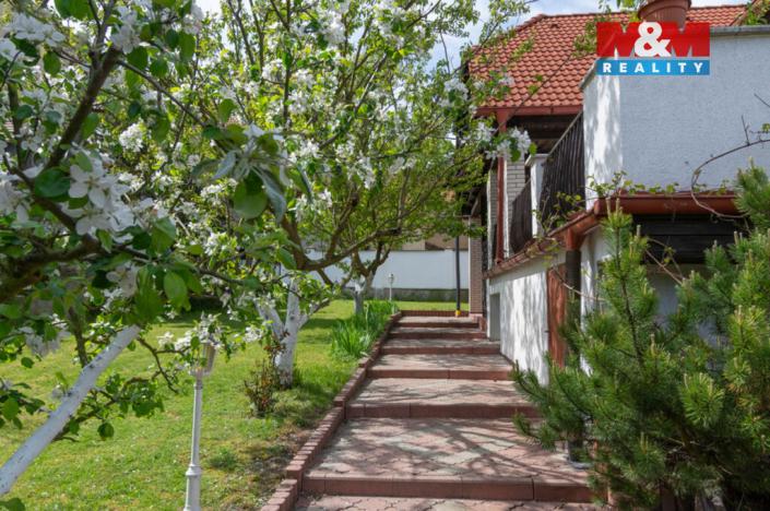 Prodej rodinného domu, Nepomyšl, 410 m2