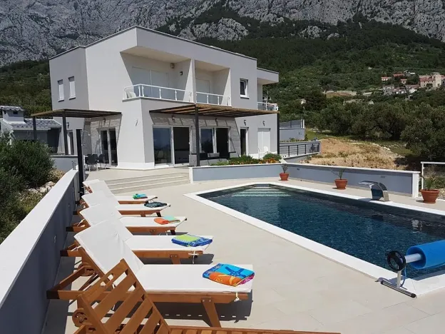 Prodej vily, Makarska, Chorvatsko, 240 m2