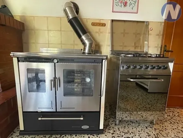 Prodej vily, Monte San Savino, Itálie, 250 m2