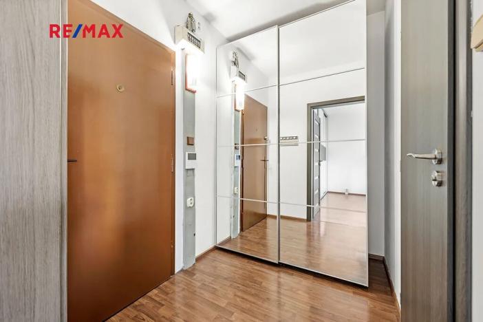 Pronájem bytu 1+kk, Praha - Chodov, Benkova, 30 m2