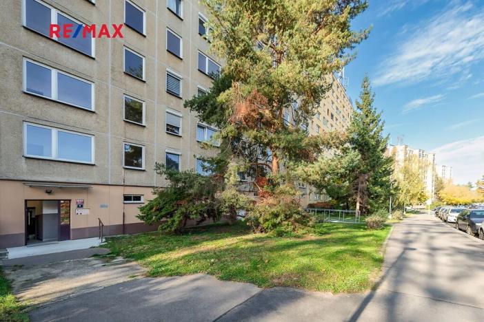 Pronájem bytu 1+kk, Praha - Chodov, Benkova, 30 m2