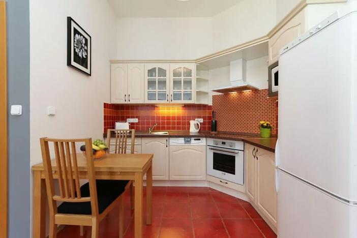 Pronájem bytu 1+kk, Praha - Vinohrady, Sázavská, 35 m2