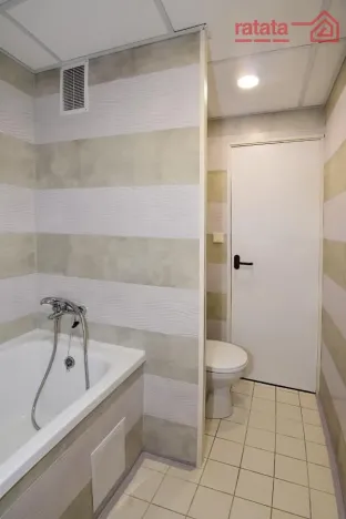 Pronájem bytu 2+1, Chomutov, Jirkovská, 63 m2