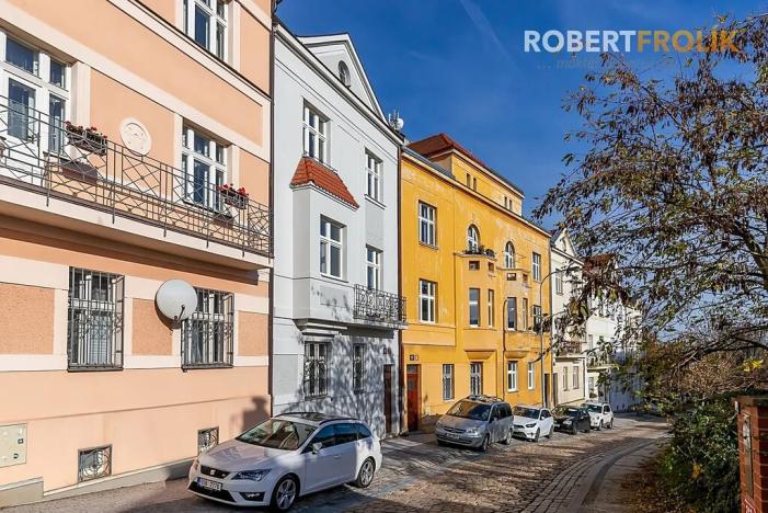 Pronájem bytu 2+1, Praha - Střešovice, Na Petynce, 77 m2