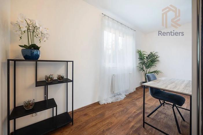 Prodej bytu 2+kk, Praha - Újezd nad Lesy, Domanovická, 67 m2