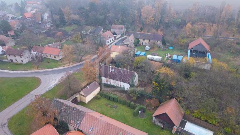 Prodej pozemku, Třebíz, 161602 m2