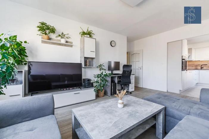 Prodej bytu 3+1, Praha - Újezd nad Lesy, Žárovická, 68 m2