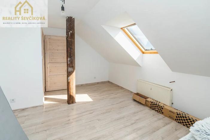 Prodej rodinného domu, Nechanice, 180 m2