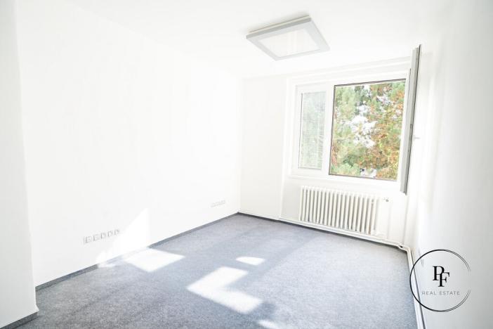 Pronájem kanceláře, Mladá Boleslav - Mladá Boleslav III, Táborská, 11 m2