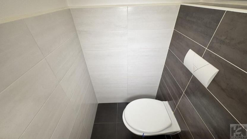 Pronájem bytu 2+1, Liberec - Liberec XXX-Vratislavice nad Nisou, Nad Školou, 51 m2