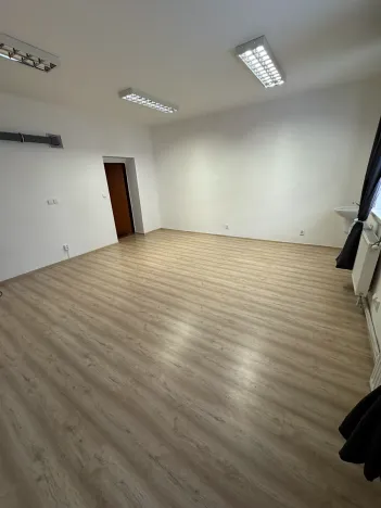 Pronájem komerční nemovitosti, Karviná, Karola Śliwky, 31 m2