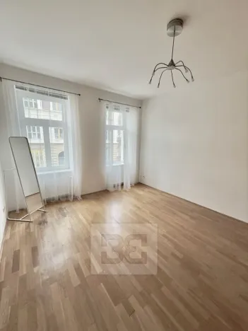 Pronájem bytu 2+kk, Praha - Holešovice, Umělecká, 58 m2