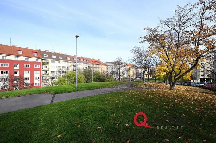 Pronájem bytu 2+1, Praha - Žižkov, Jeseniova, 44 m2