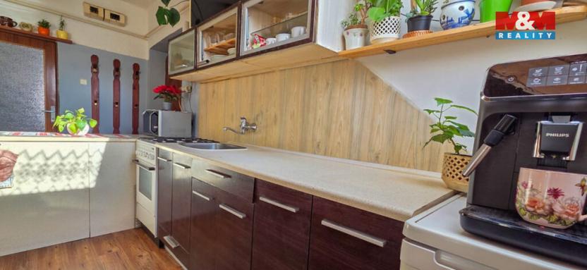 Prodej bytu 3+1, Pardubice - Zelené Předměstí, Staňkova, 83 m2