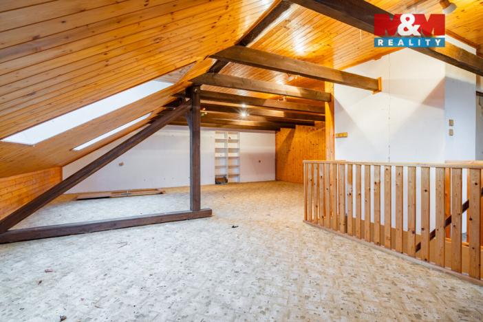 Prodej rodinného domu, Chlum, 220 m2