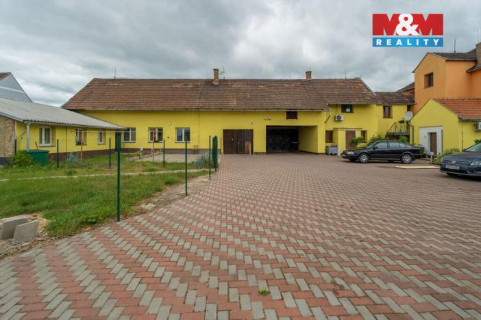 Prodej činžovního domu, Černčice, Husova, 732 m2