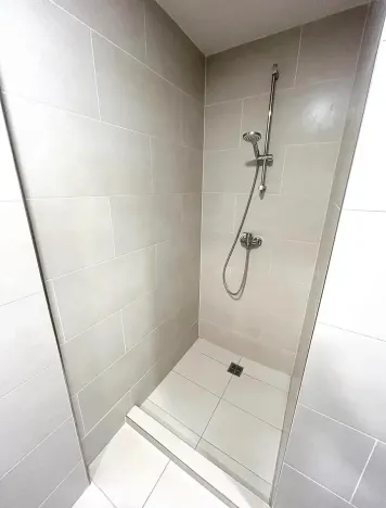 Pronájem bytu 1+kk, Praha - Vysočany, Poděbradská, 30 m2