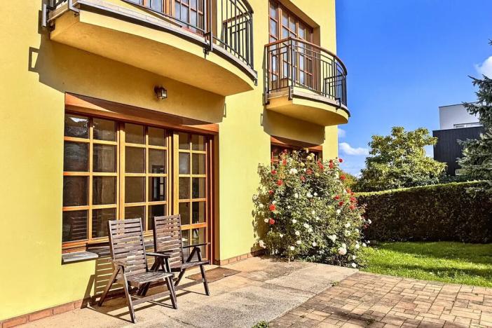 Pronájem vily, Praha - Břevnov, 316 m2