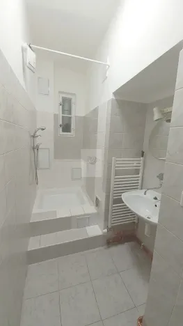 Pronájem kanceláře, Praha - Nové Město, V jámě, 125 m2