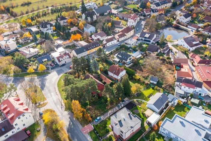 Prodej pozemku pro bydlení, Praha - Zličín, Hrozenkovská, 1647 m2