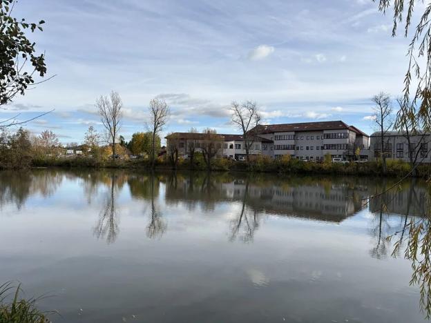 Prodej bytu 2+kk, Jesenice, Lomená, 45 m2