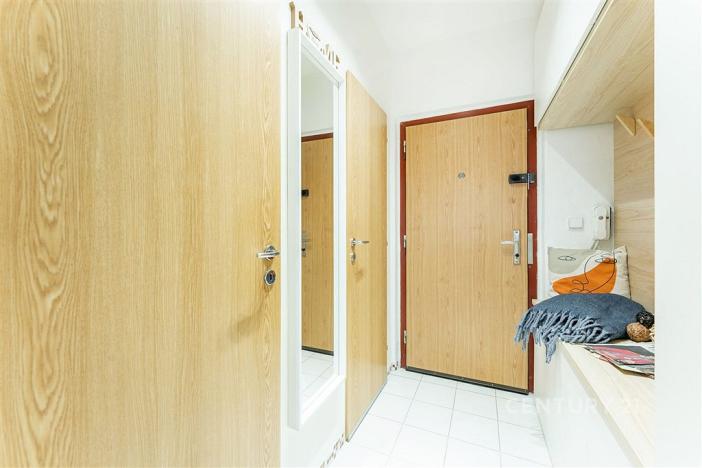 Pronájem bytu 1+kk, Praha, Křivoklátská, 28 m2