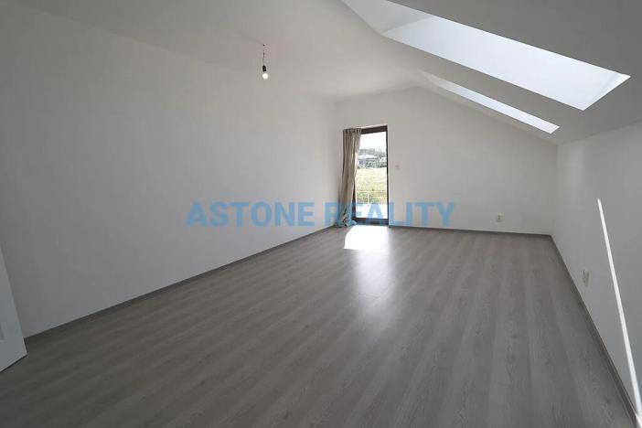 Pronájem rodinného domu, Trnová, 318 m2