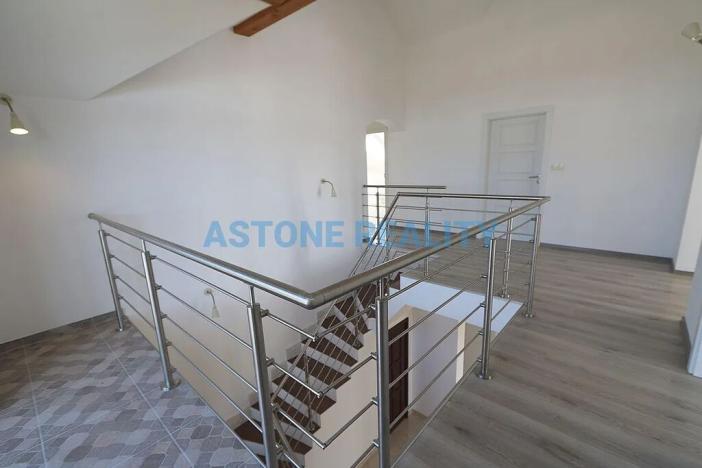 Pronájem rodinného domu, Trnová, 318 m2