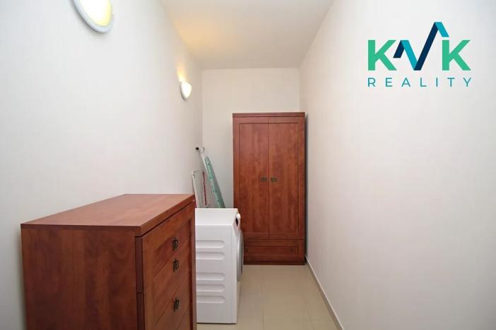 Pronájem bytu 1+1, Karlovy Vary, U Imperiálu, 106 m2