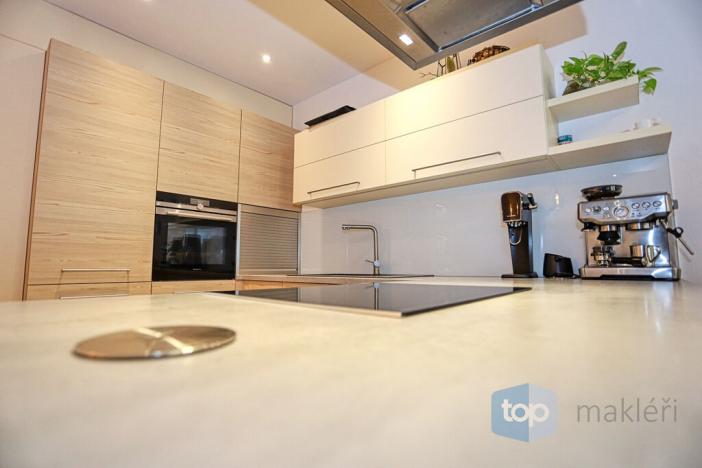 Prodej bytu 3+kk, Praha, U louky, 71 m2