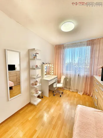 Prodej bytu 3+1, Kladno, Vít. Nezvala, 65 m2