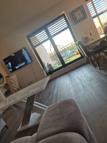 Pronájem bytu 2+kk, Hluboká nad Vltavou, Potoční, 57 m2