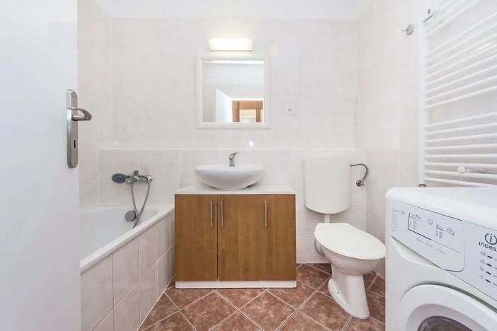 Prodej bytu 1+kk, Praha - Troja, Hnězdenská, 36 m2