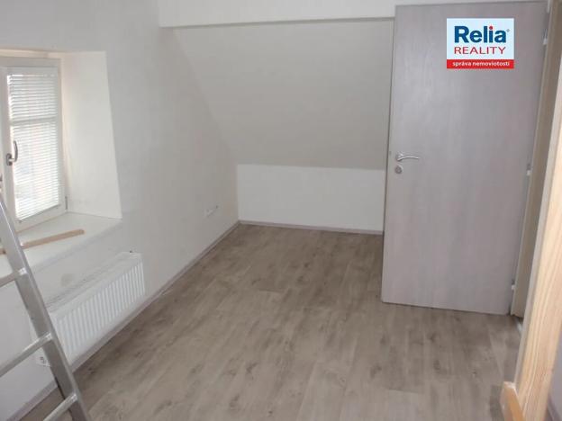 Pronájem bytu 1+1, Liberec, Na Kopečku, 36 m2