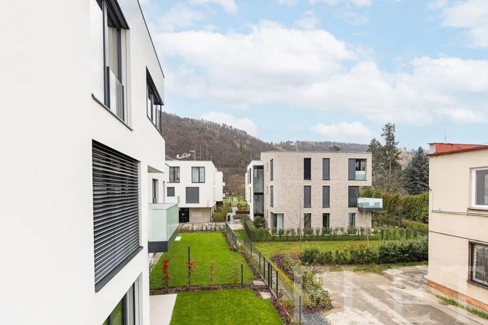 Pronájem bytu 1+kk, Černošice, Ke Hřišti, 31 m2