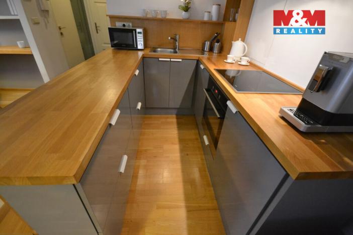 Pronájem bytu 2+kk, Jablonec nad Nisou, Jiráskova, 66 m2