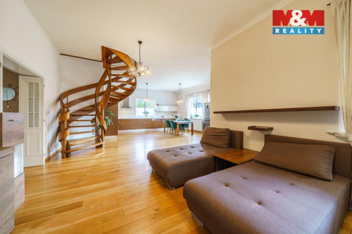 Prodej rodinného domu, Karlovy Vary - Hůrky, Motýlí, 244 m2