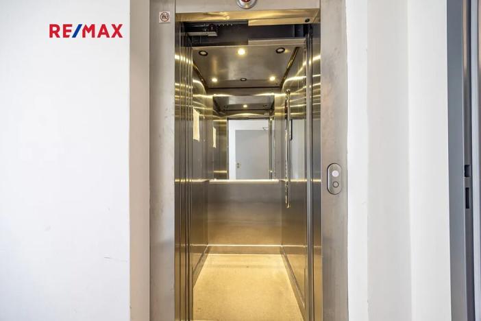 Prodej bytu 2+kk, Praha - Strašnice, Limuzská, 52 m2