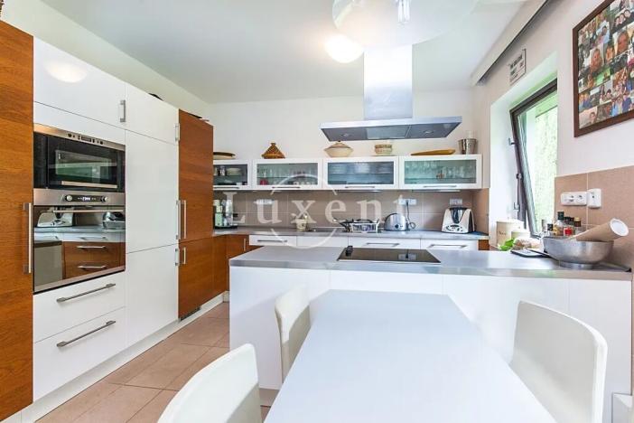 Pronájem rodinného domu, Praha - Kunratice, Ke hrádku, 417 m2