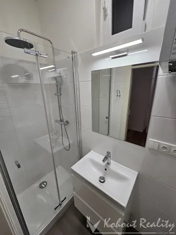 Pronájem bytu 2+1, Praha - Strašnice, Věšínova, 65 m2