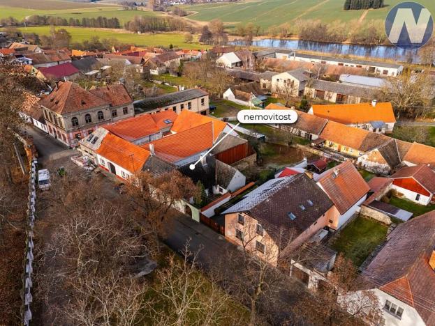 Prodej rodinného domu, Dub, 97 m2