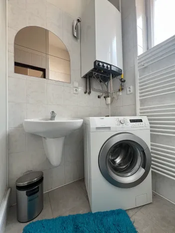 Pronájem bytu 1+kk, Hradec Králové, Dukelská třída, 20 m2