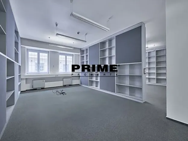 Pronájem kanceláře, Praha - Nové Město, Soukenická, 161 m2