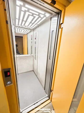 Prodej bytu 2+kk, Ústí nad Labem, Žežická, 48 m2